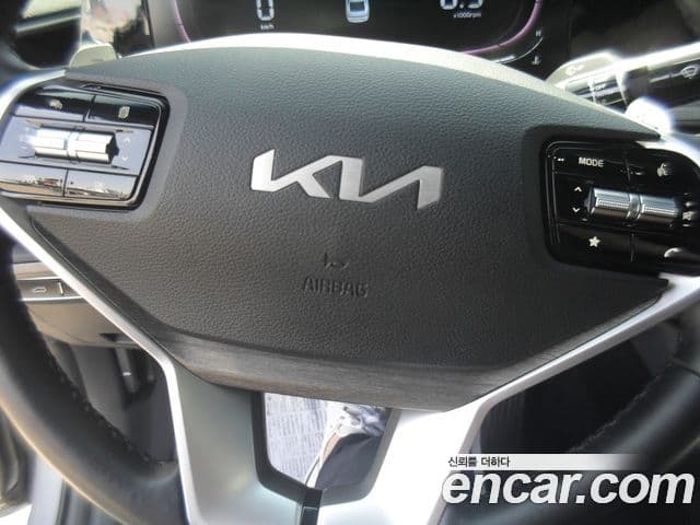 Kia K8 2022 — ფოტო 10/19