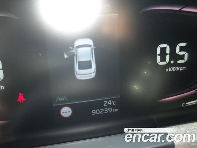 Kia K8 2022 — ფოტო 14/19