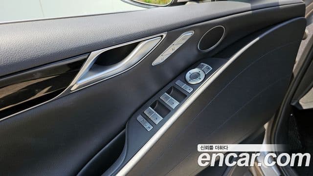 Genesis Electrified G80 2020 — ფოტო 12/20