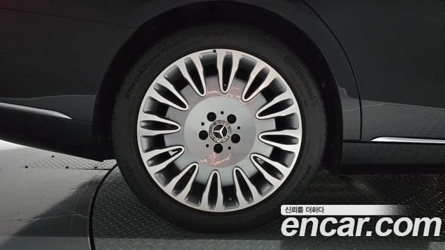 Mercedes-Benz S-Class 2019 — Photo 20/20