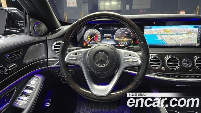 Mercedes-Benz S-Class 2019 — Photo 11/20