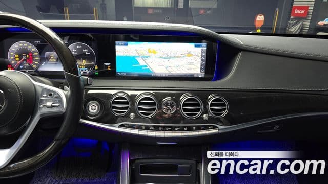 Mercedes-Benz S-Class 2019 — Photo 9/20