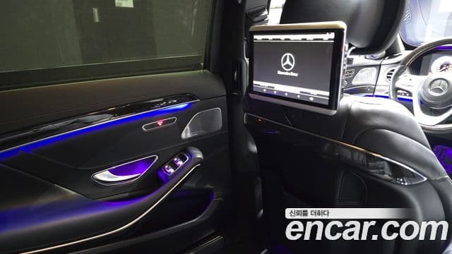 Mercedes-Benz S-Class 2019 — Photo 10/20