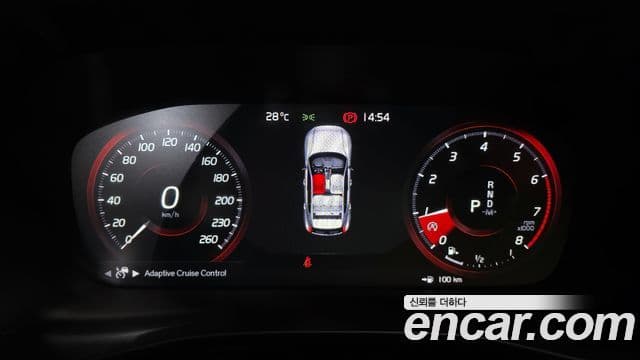 Volvo XC40 2019 — ფოტო 7/20