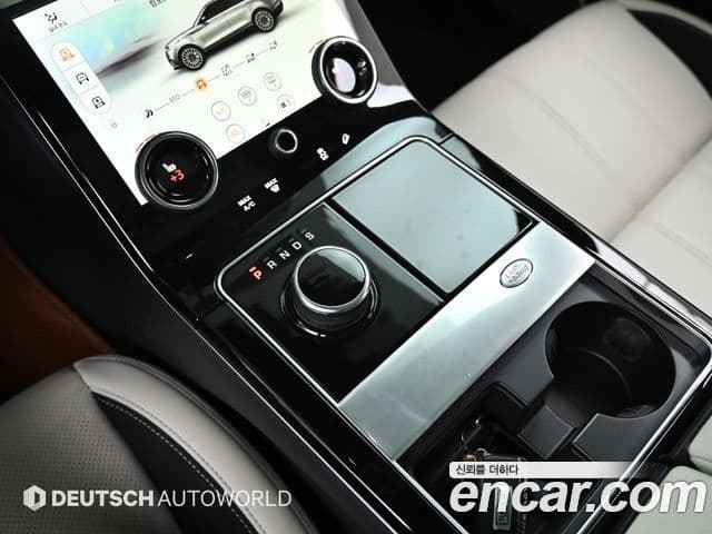 Land Rover Range Rover Velar 2020 — ფოტო 7/20