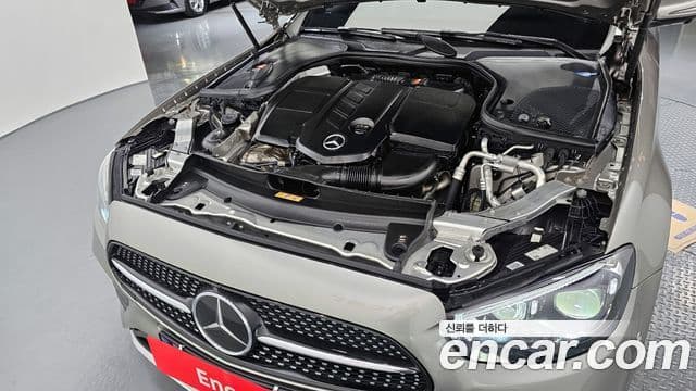 Mercedes-Benz E-Class 2021 — ფოტო 6/20