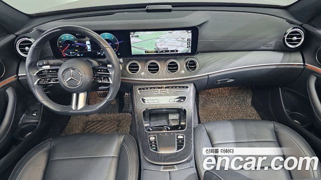 Mercedes-Benz E-Class 2021 — ფოტო 7/20