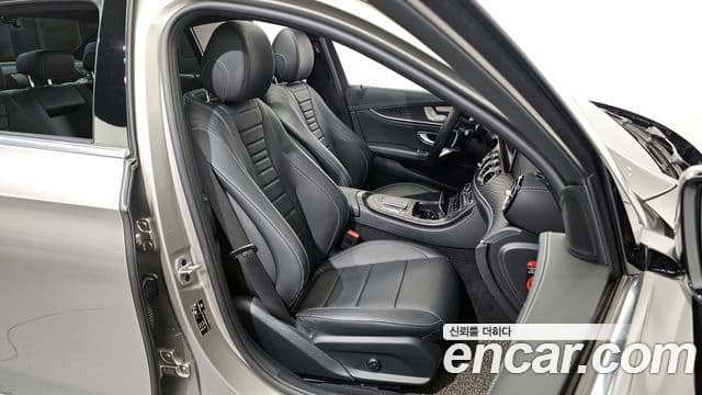 Mercedes-Benz E-Class 2021 — ფოტო 12/20