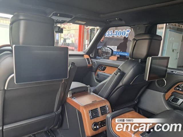 Land Rover Range Rover 2019 — Photo 6/20