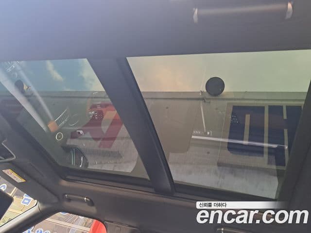 Land Rover Range Rover 2019 — Photo 8/20