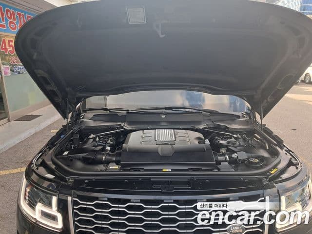 Land Rover Range Rover 2019 — Photo 20/20