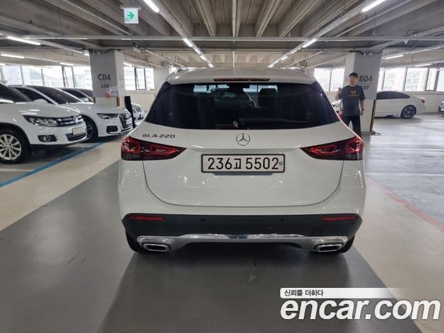 Mercedes-Benz GLA-Class 2021 — ფოტო 5/18