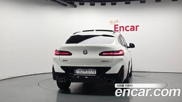 BMW X4 2023 — Photo 18/20