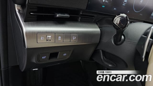 Hyundai Kona 2023 — ფოტო 16/20