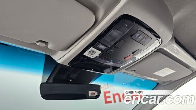 Hyundai Staria 2025 — Şəkil 18/20