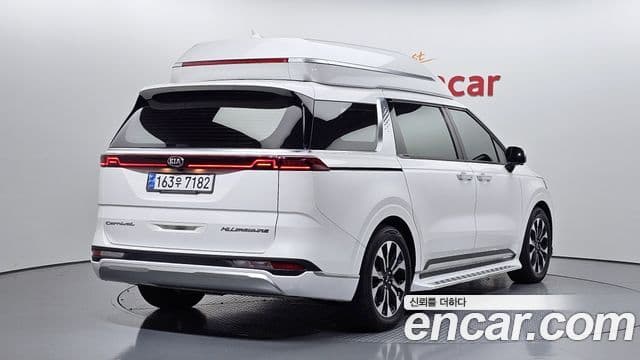 Kia Carnival 2021 — ფოტო 2/20