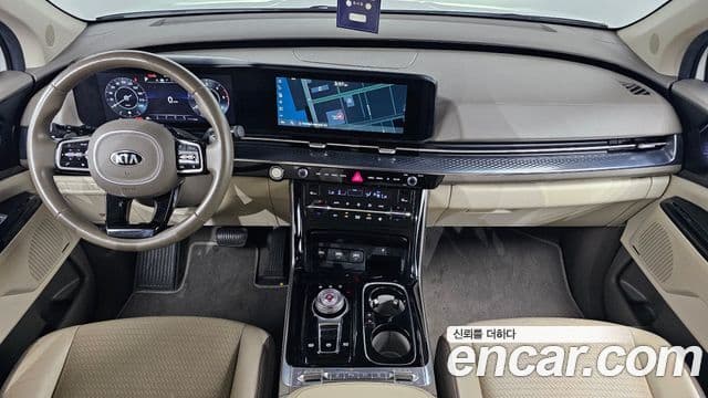 Kia Carnival 2021 — ფოტო 7/20