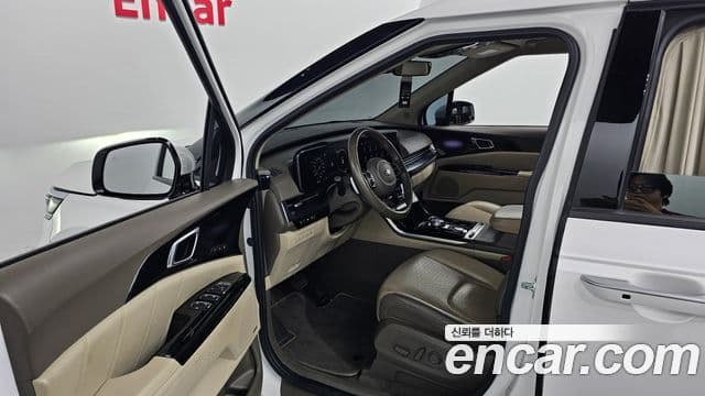 Kia Carnival 2021 — ფოტო 11/20
