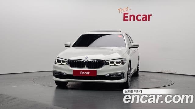 BMW 5 Series 2018 — ფოტო 3/20
