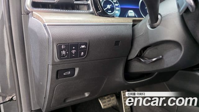 Kia K5 2020 — ფოტო 19/20