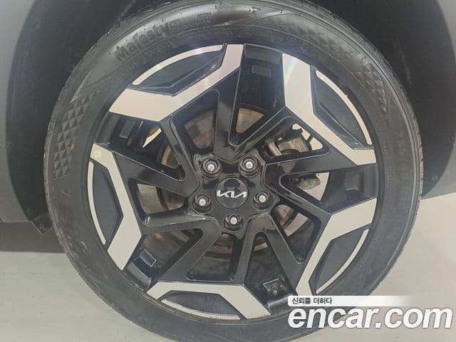 Kia Seltos 2022 — Şəkil 12/20