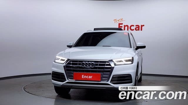 Audi Q5 2020 — Şəkil 8/20