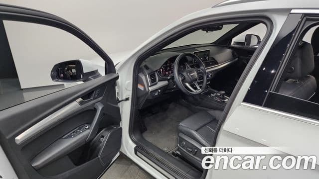 Audi Q5 2020 — Şəkil 11/20