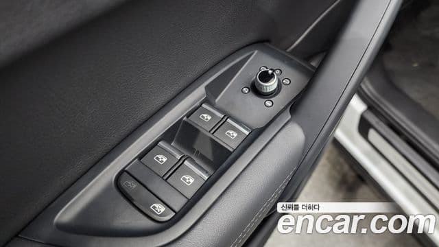 Audi Q5 2020 — Şəkil 6/20