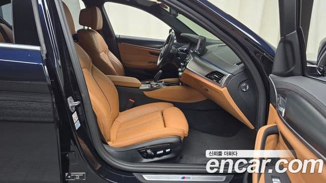 BMW 5 Series 2023 — ფოტო 10/20