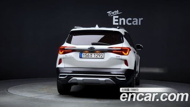 Kia Seltos 2021 — ფოტო 4/20