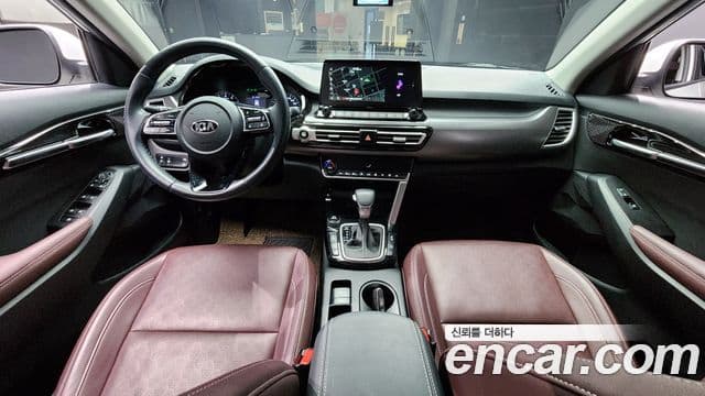 Kia Seltos 2021 — ფოტო 7/20