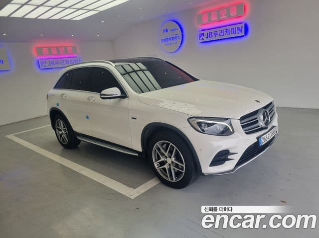 Mercedes-Benz GLC-Class 2019 — Şəkil 15/19