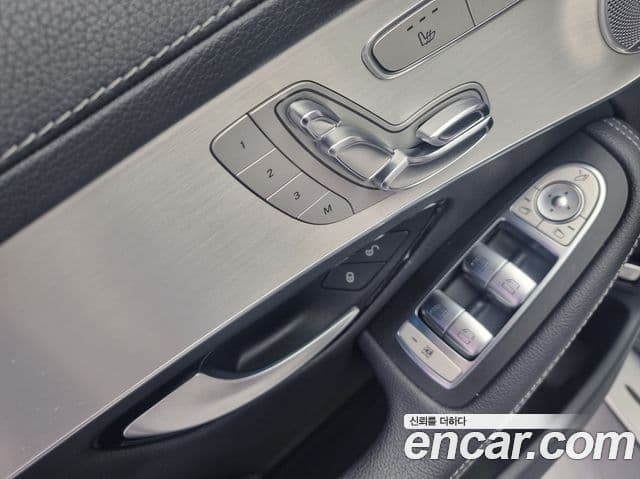 Mercedes-Benz GLC-Class 2019 — Şəkil 13/19