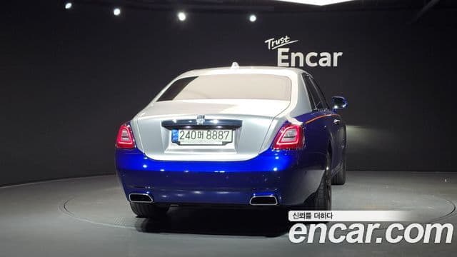 Rolls-Royce Ghost 2021 — ფოტო 4/20