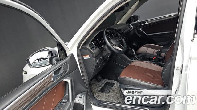 Volkswagen Tiguan Allspace 2023 — Şəkil 8/20