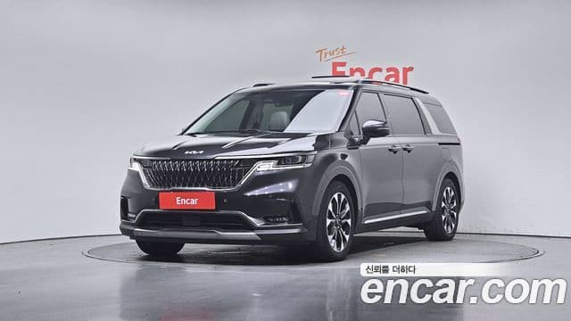 Kia Carnival 2023 — ფოტო 1/20
