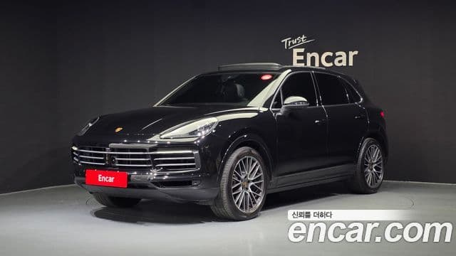 Porsche Cayenne 2023 — ფოტო 1/20