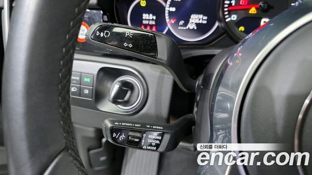 Porsche Cayenne 2023 — ფოტო 17/20