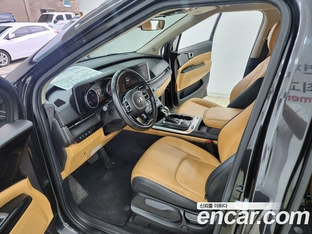 Kia Carnival 2021 — Şəkil 12/20