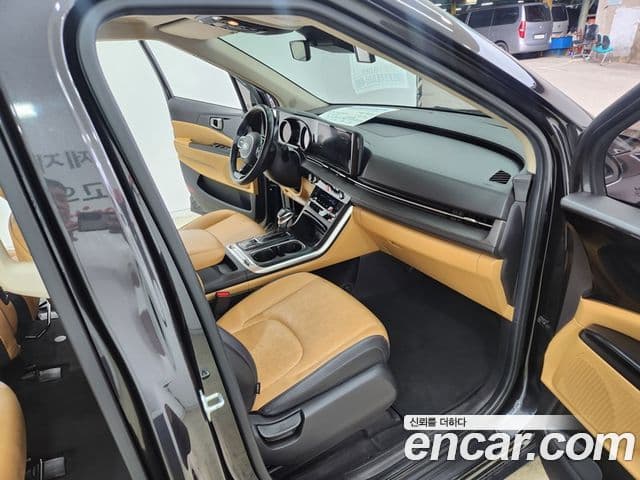 Kia Carnival 2021 — Şəkil 13/20