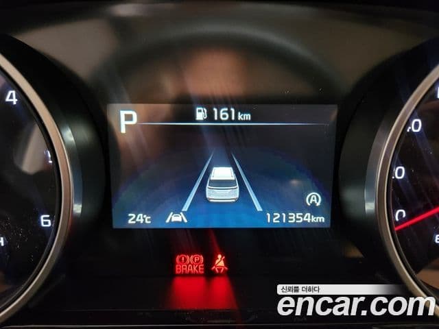 Kia Carnival 2021 — Şəkil 16/20