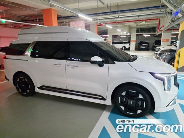 Kia Carnival 2025 — Фото 2/17