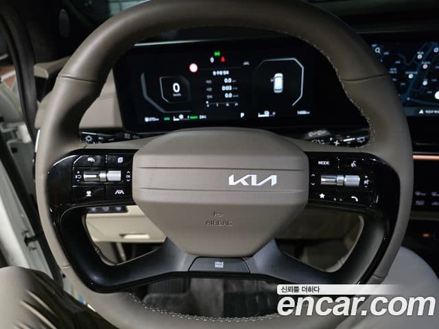 Kia Carnival 2025 — Фото 12/17
