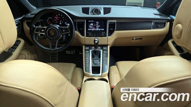 Porsche Macan 2018 — Şəkil 13/20