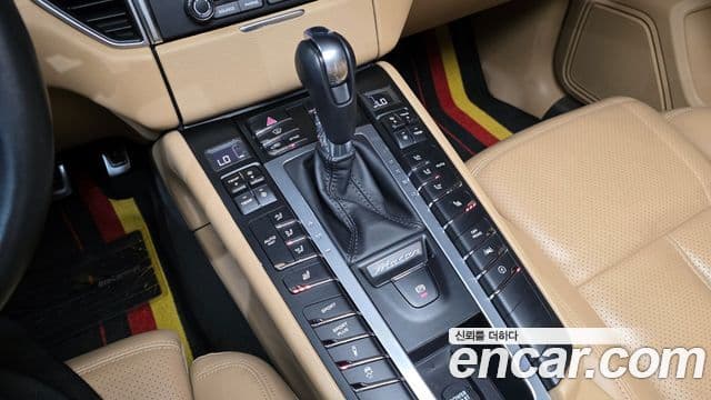 Porsche Macan 2018 — Şəkil 10/20