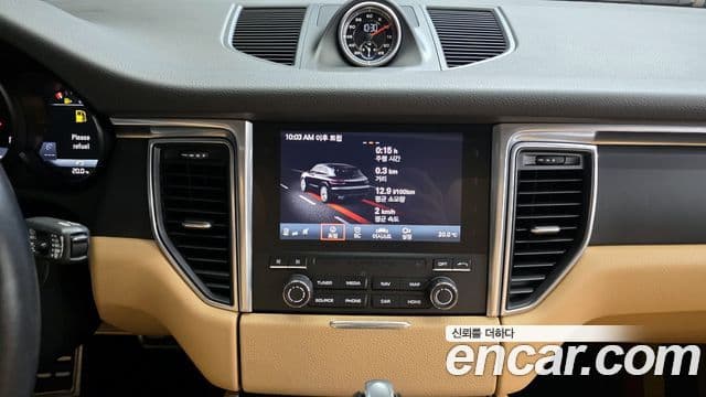 Porsche Macan 2018 — Şəkil 6/20