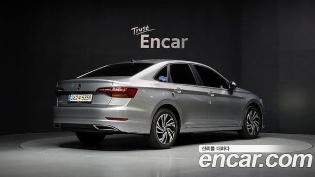 Volkswagen Jetta 2021 — Şəkil 2/20