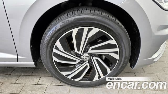 Volkswagen Jetta 2021 — Şəkil 5/20