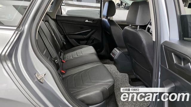 Volkswagen Jetta 2021 — Şəkil 12/20