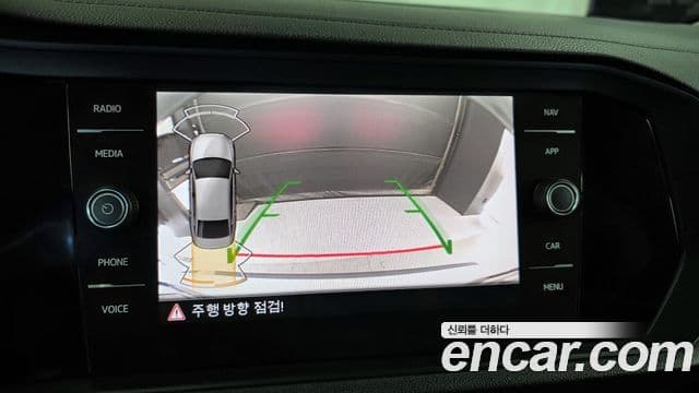 Volkswagen Jetta 2021 — Şəkil 15/20